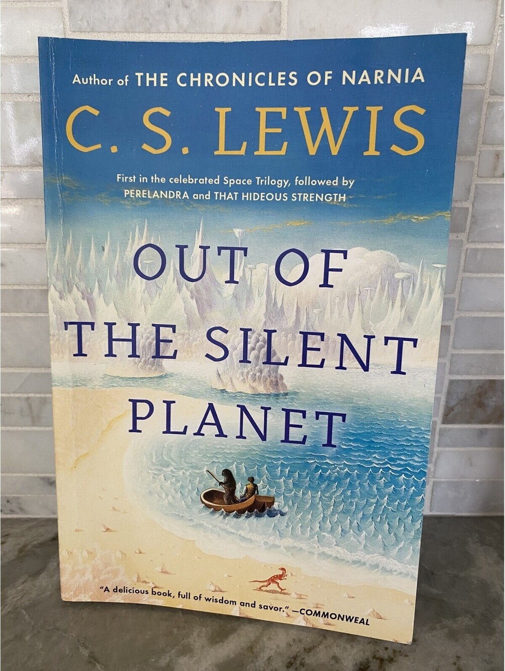 C. S. Lewis Out of the Silent Planet Paperback